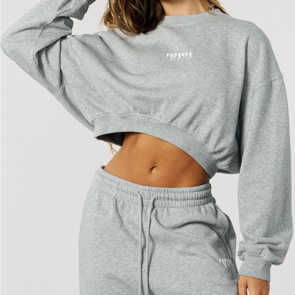 EUC YoungLa  Classic Gray Cropped Sweater Size XS